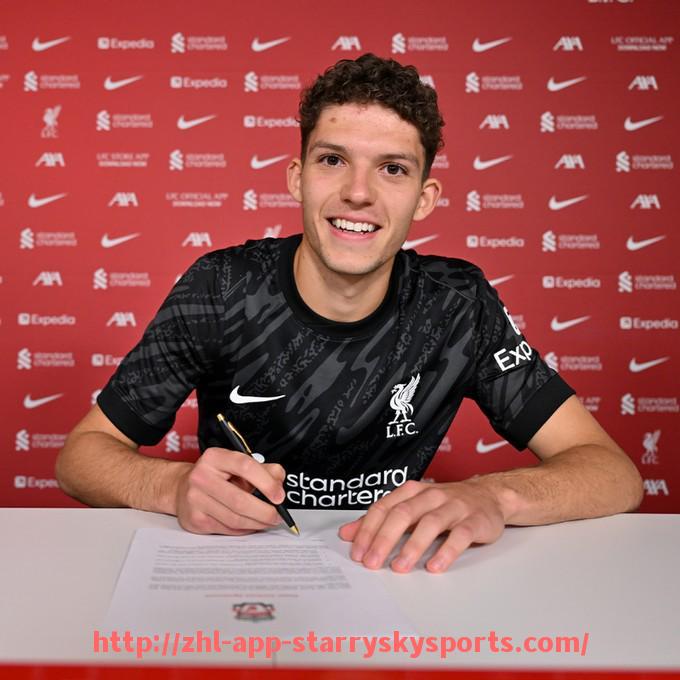 星空体育app-世俱杯比赛控球策略及攻防转换分析